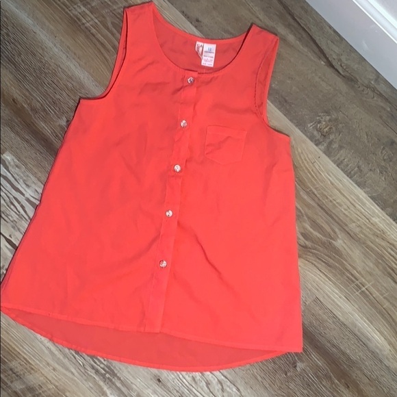 Pink tank - Picture 1 of 5